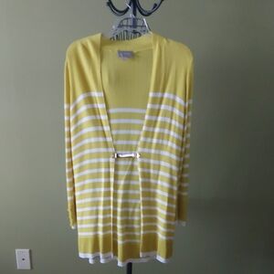 "CYRUS" Cardigan, size L. Great Condition